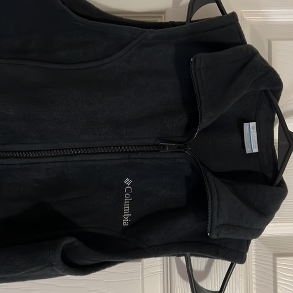 Columbia jacket (xs), vest (s) t shirt (s) - Picture 4 of 11
